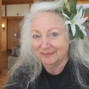 Meet your Posher, Ilima